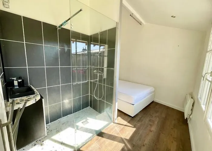 Ferienhaus Charmante Maisonnette En Tuffeau A Deux Pas De La Loire, Centre Avec Parking Gratuit